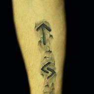 Rūnas: nozīme, foto un pielietojums uz ķermeņa Skandināvijas rūnas tetovējumiem